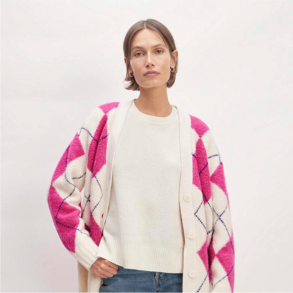 Everlane The SuperFuzz Alpaca Wool Blend Cardigan Pink White Argyle Sweater